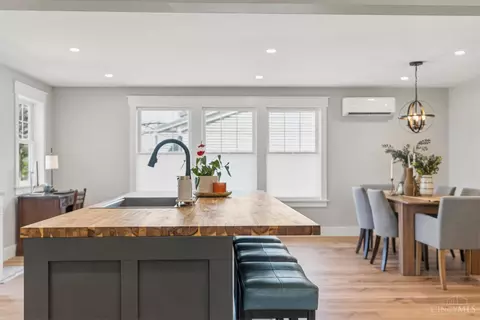 Kitchen - 4206 Edinburgh Dr, Cincinnati, OH 45245 photo 6 of 9