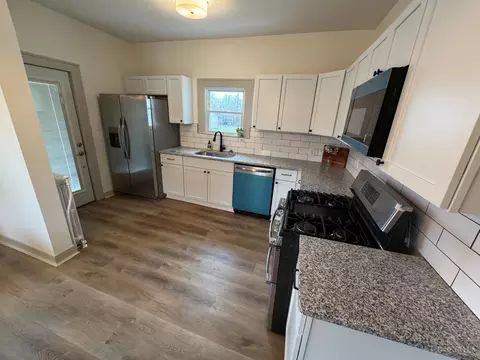 Kitchen - 201 Progress Ave, Hamilton, OH 45013 photo 1 of 1