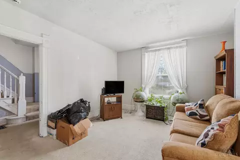 6204 Prentice St, Cincinnati, OH 45227 photo 4