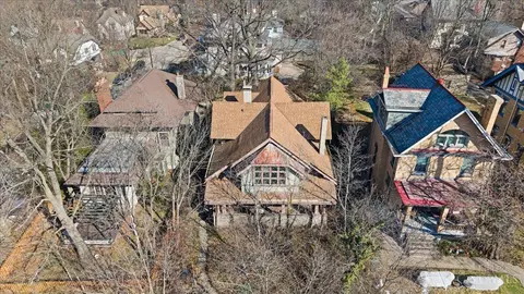 View/Area - 558 Howell Ave, Cincinnati, OH 45220 photo 1 of 4