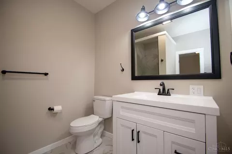 Bath - 2097 W Fork Rd, Cincinnati, OH 45211 photo 2 of 3