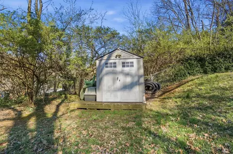 Exterior - 734 Wilbud Dr, Cincinnati, OH 45205 photo 13 of 17