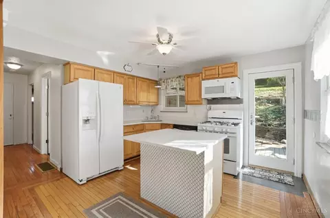 Kitchen - 734 Wilbud Dr, Cincinnati, OH 45205 photo 1 of 5