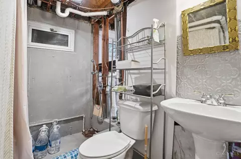 Bath - 734 Wilbud Dr, Cincinnati, OH 45205 photo 4 of 4