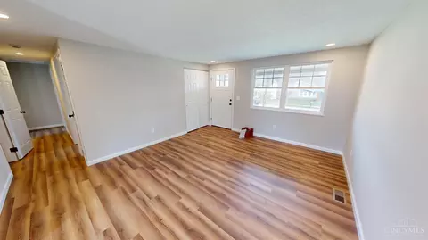 2163 Broadhurst Ave, Cincinnati, OH 45240 photo 4