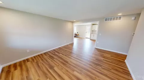 2163 Broadhurst Ave, Cincinnati, OH 45240 photo 3