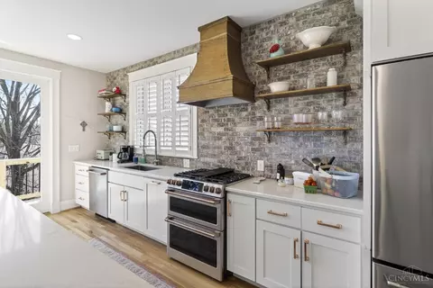 Kitchen - 3570 Monteith Ave, Cincinnati, OH 45208 photo 3 of 6