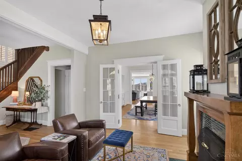 Entry Way - 3570 Monteith Ave, Cincinnati, OH 45208 photo 5 of 15