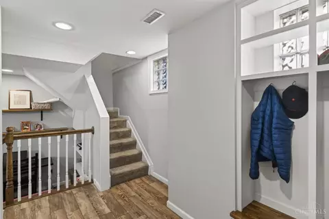 Entry Way - 3570 Monteith Ave, Cincinnati, OH 45208 photo 14 of 15