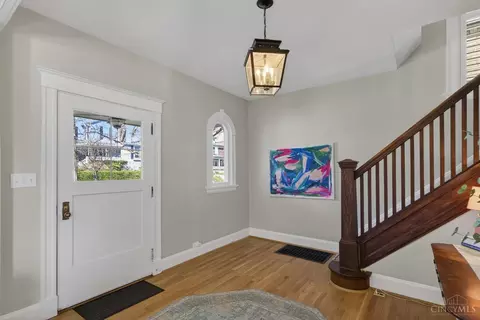 Entry Way - 3570 Monteith Ave, Cincinnati, OH 45208 photo 7 of 15