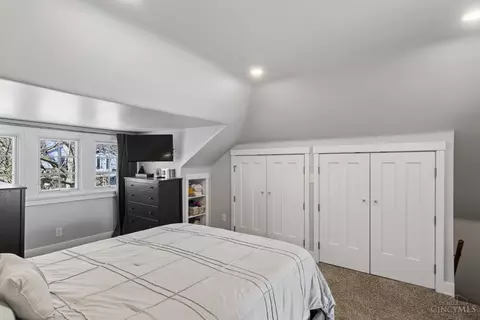 Bedroom - 3570 Monteith Ave, Cincinnati, OH 45208 photo 6 of 7