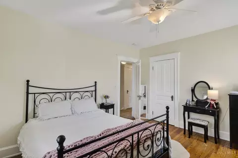 Bedroom - 3570 Monteith Ave, Cincinnati, OH 45208 photo 4 of 7