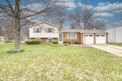 3940 Wagon Trail Rd, Mason, OH 45040