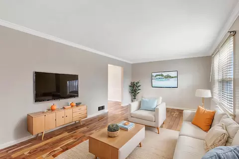 Living - 1959 John Gray Rd, Cincinnati, OH 45240 photo 2 of 8