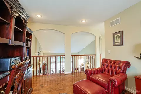 2601 Stonehaven Dr, Cincinnati, OH 45245 photo 34