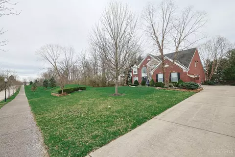 2601 Stonehaven Dr, Cincinnati, OH 45245 photo 58