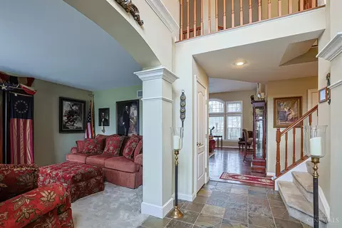 2601 Stonehaven Dr, Cincinnati, OH 45245 photo 4
