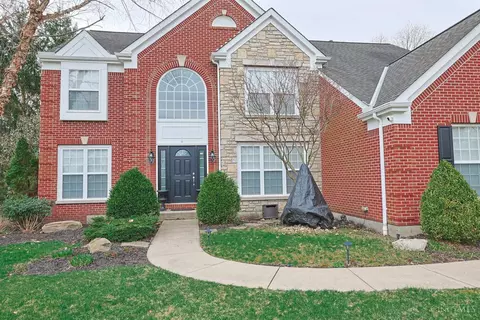 2601 Stonehaven Dr, Cincinnati, OH 45245 photo 3
