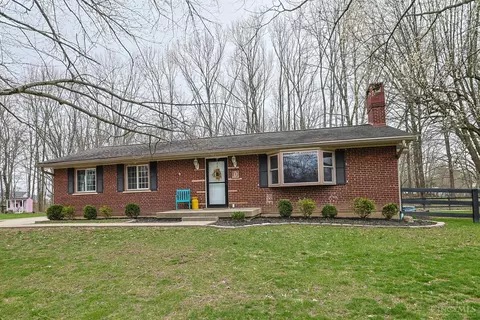 12 Gumbert Dr, Amelia, OH 45102