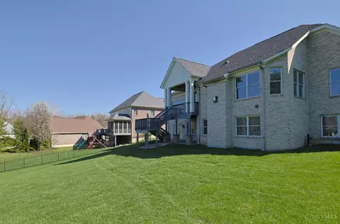 Exterior - 10263 Ryans Way, Blue Ash, OH 45241 photo 9 of 10