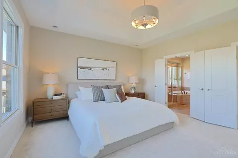 Bedroom - 10263 Ryans Way, Blue Ash, OH 45241 photo 3 of 8