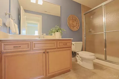 Bath - 10263 Ryans Way, Blue Ash, OH 45241 photo 6 of 6