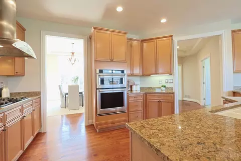 Kitchen - 10263 Ryans Way, Blue Ash, OH 45241 photo 6 of 6