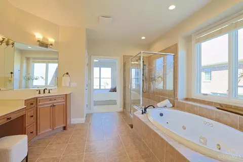 Bath - 10263 Ryans Way, Blue Ash, OH 45241 photo 4 of 6