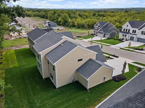 View/Area - 186 Farmstead Blvd, Springboro, OH 45066 photo 3 of 5