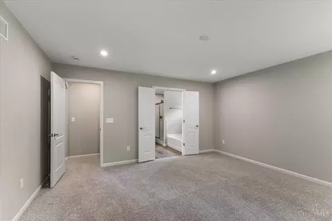 Bedroom - 186 Farmstead Blvd, Springboro, OH 45066 photo 2 of 6