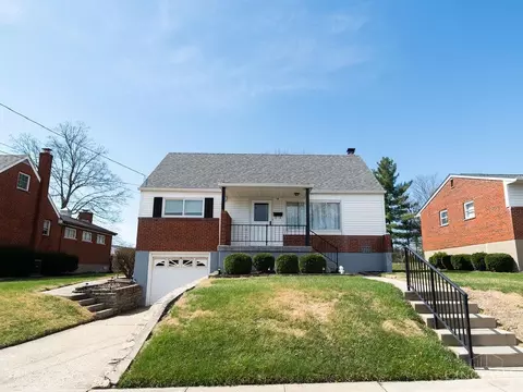 3323 Bellehaven Ct, Cincinnati, OH 45248