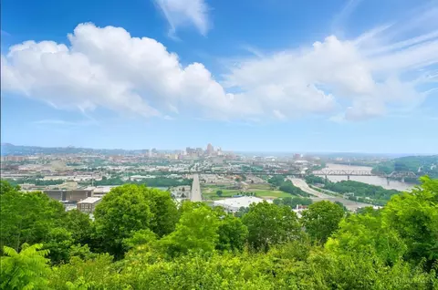 918 Mt Hope Ave, Cincinnati, OH 45204