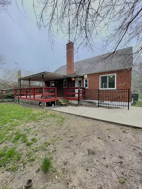 Exterior - 990 Covedale Ave, Cincinnati, OH 45238 photo 5 of 6