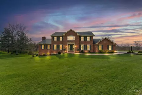 5182 Michael Anthony Ln, Cincinnati, OH 45247