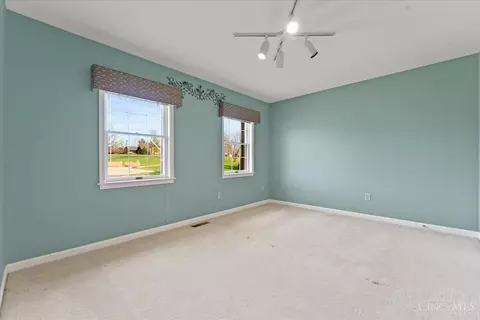 Bedroom - 5182 Michael Anthony Ln, Cincinnati, OH 45247 photo 2 of 6