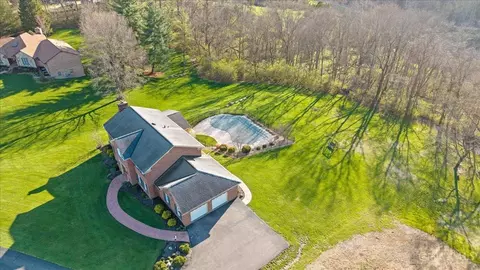View/Area - 5182 Michael Anthony Ln, Cincinnati, OH 45247 photo 2 of 3