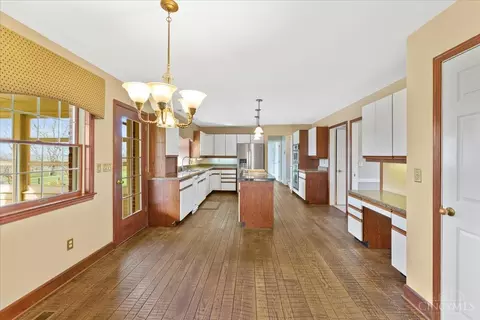 Kitchen - 5182 Michael Anthony Ln, Cincinnati, OH 45247 photo 1 of 5