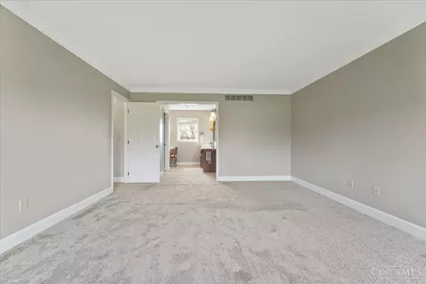 Bedroom - 5182 Michael Anthony Ln, Cincinnati, OH 45247 photo 6 of 6