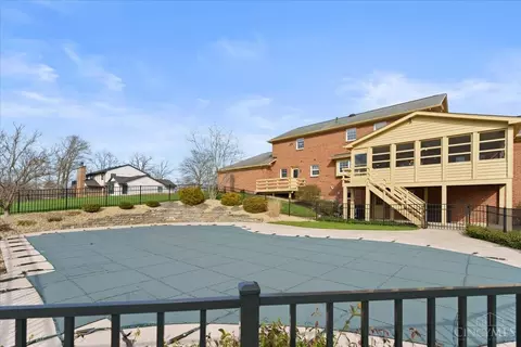 Exterior - 5182 Michael Anthony Ln, Cincinnati, OH 45247 photo 7 of 8