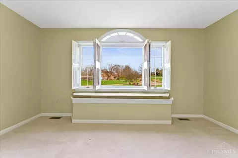 Bedroom - 5182 Michael Anthony Ln, Cincinnati, OH 45247 photo 1 of 6