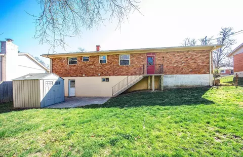 Exterior - 9125 Tag Dr, Cincinnati, OH 45231 photo 3 of 7