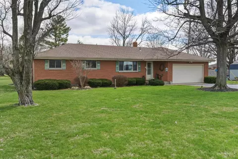 34 Mitchell Rd, Wilmington, OH 45177