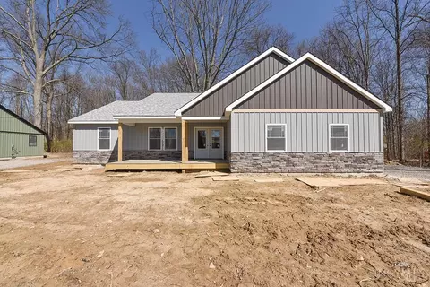 1542 Denny Dr, Amelia, OH 45102