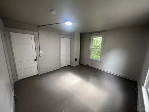 Bedroom - 238 Helen St, Cincinnati, OH 45219 photo 2 of 5