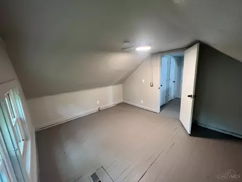 Bedroom - 238 Helen St, Cincinnati, OH 45219 photo 5 of 5