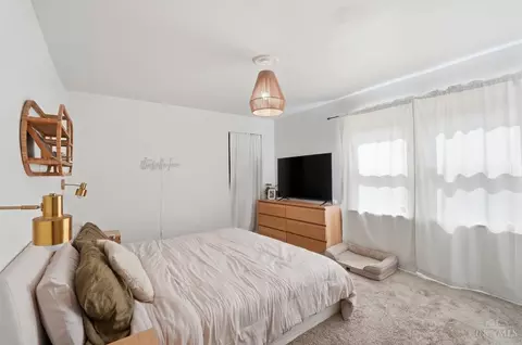 Bedroom - 1040 Burns Ave, Wyoming, OH 45215 photo 1 of 7