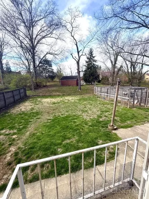 Exterior - 6381 Golfway Dr, Cincinnati, OH 45239 photo 3 of 3
