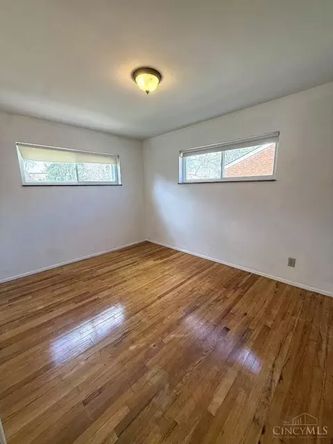 Bedroom - 6381 Golfway Dr, Cincinnati, OH 45239 photo 1 of 5