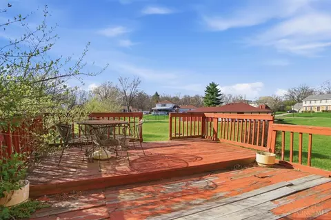 Exterior - 1105 Inner Circle Dr, Forest Park, OH 45240 photo 5 of 7