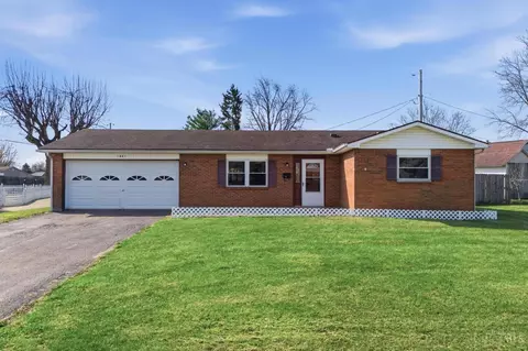 1861 Nebraska Dr, Xenia, OH 45385